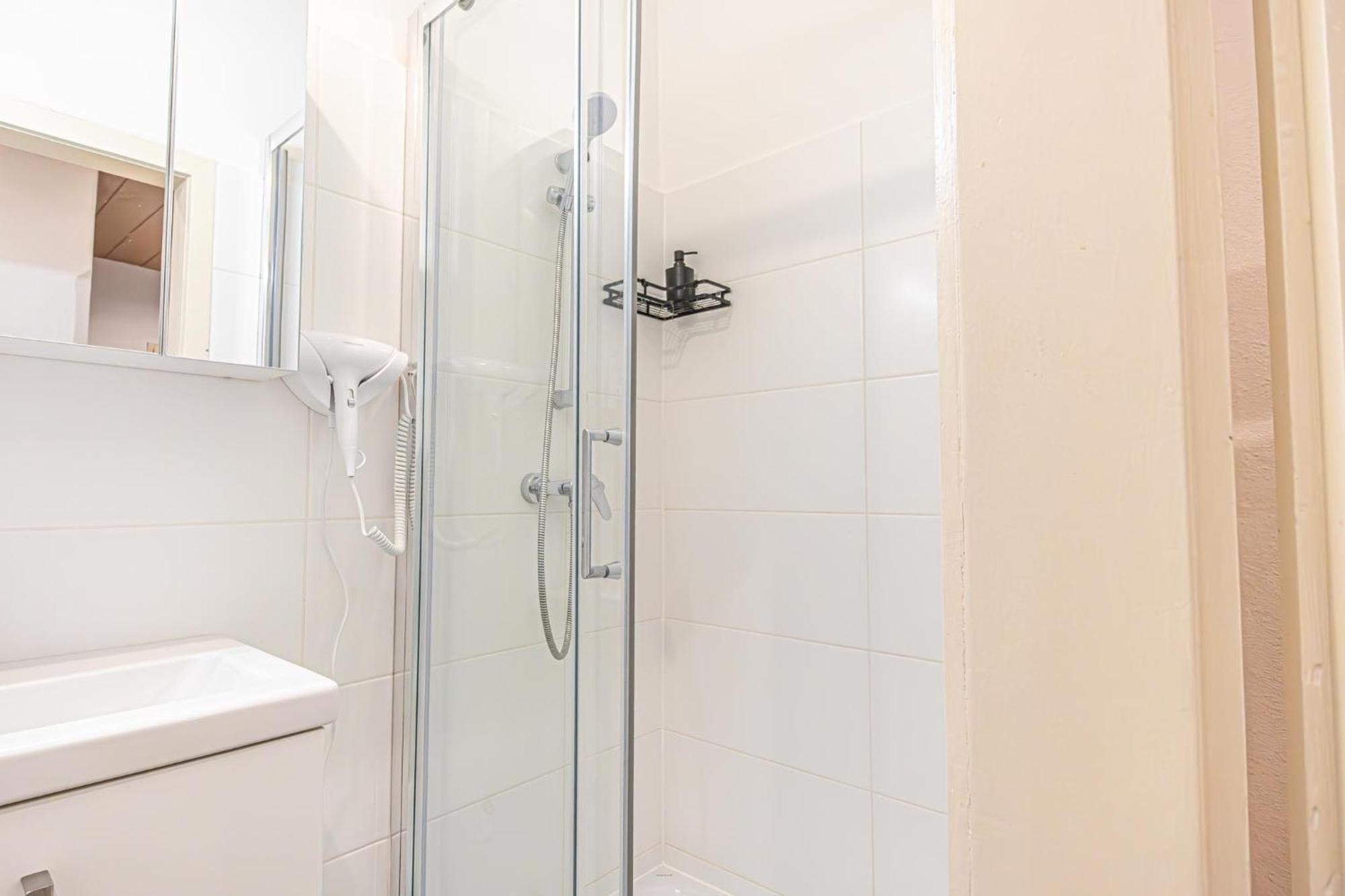 Desirable 2Br - Bookable For Longstays In Lockdown B 维也纳 外观 照片